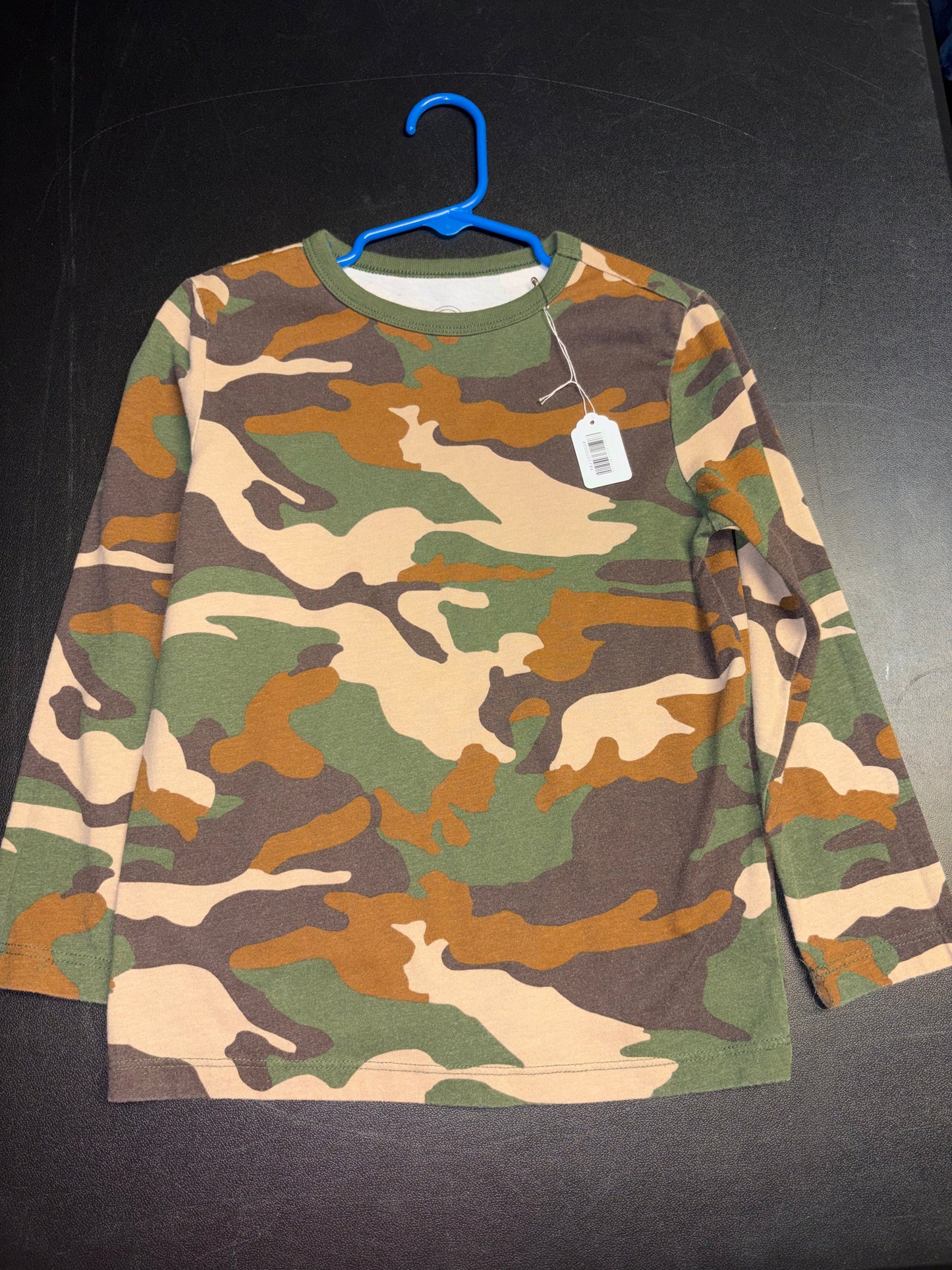 Size 6/7 Youth, Green Camo long sleeved shirt, Wonder Nation Brand