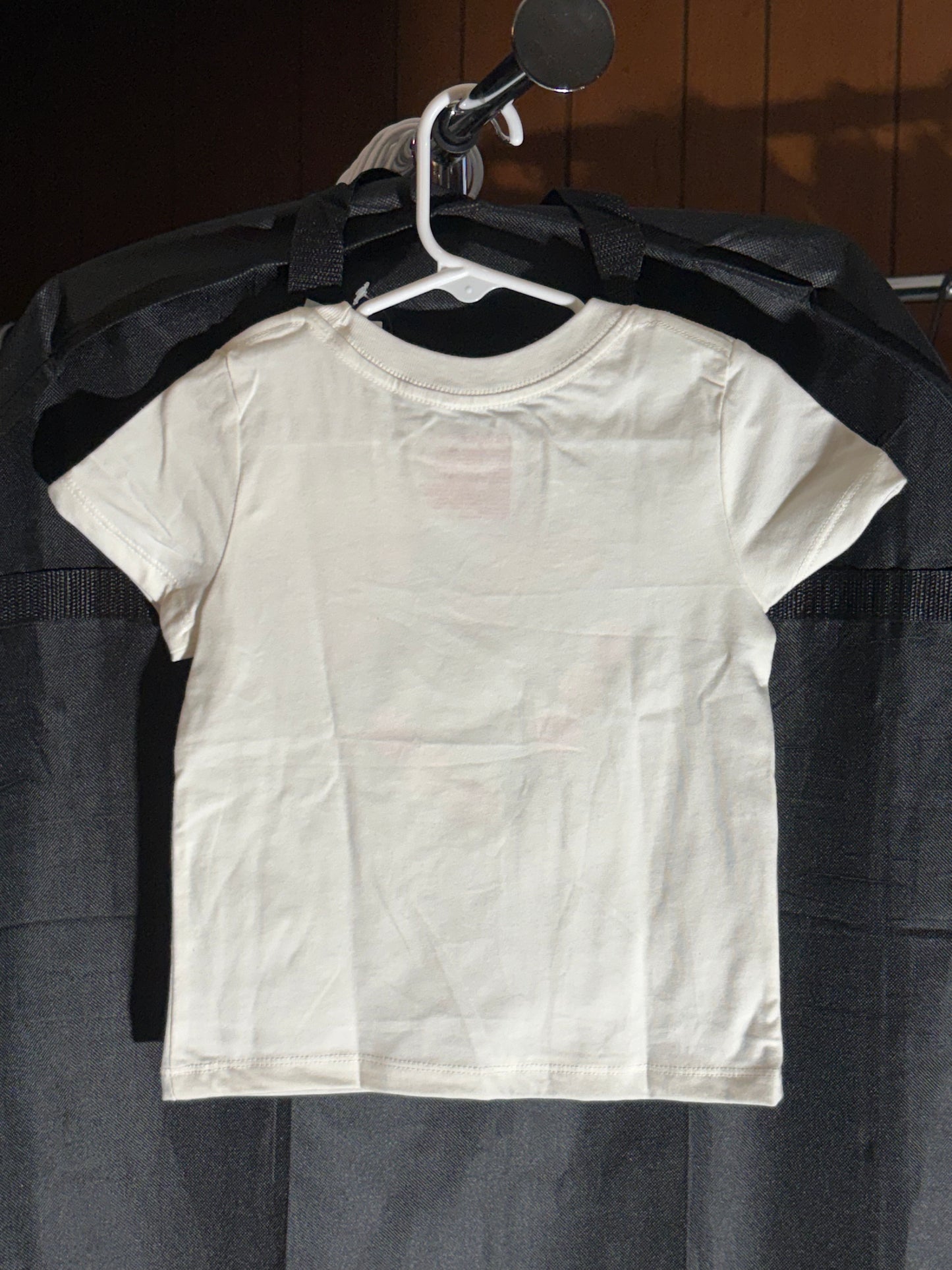 Size 2T, Off white T shirt, Cat & Jack Brand