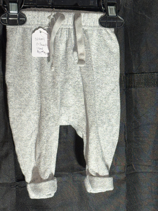 Size 0-3 month, Old Navy, knit gray pants