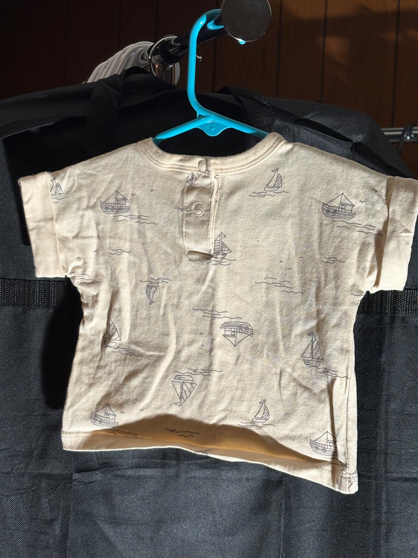 Size 3-6 month, Modern Moments, eggshell tshirt