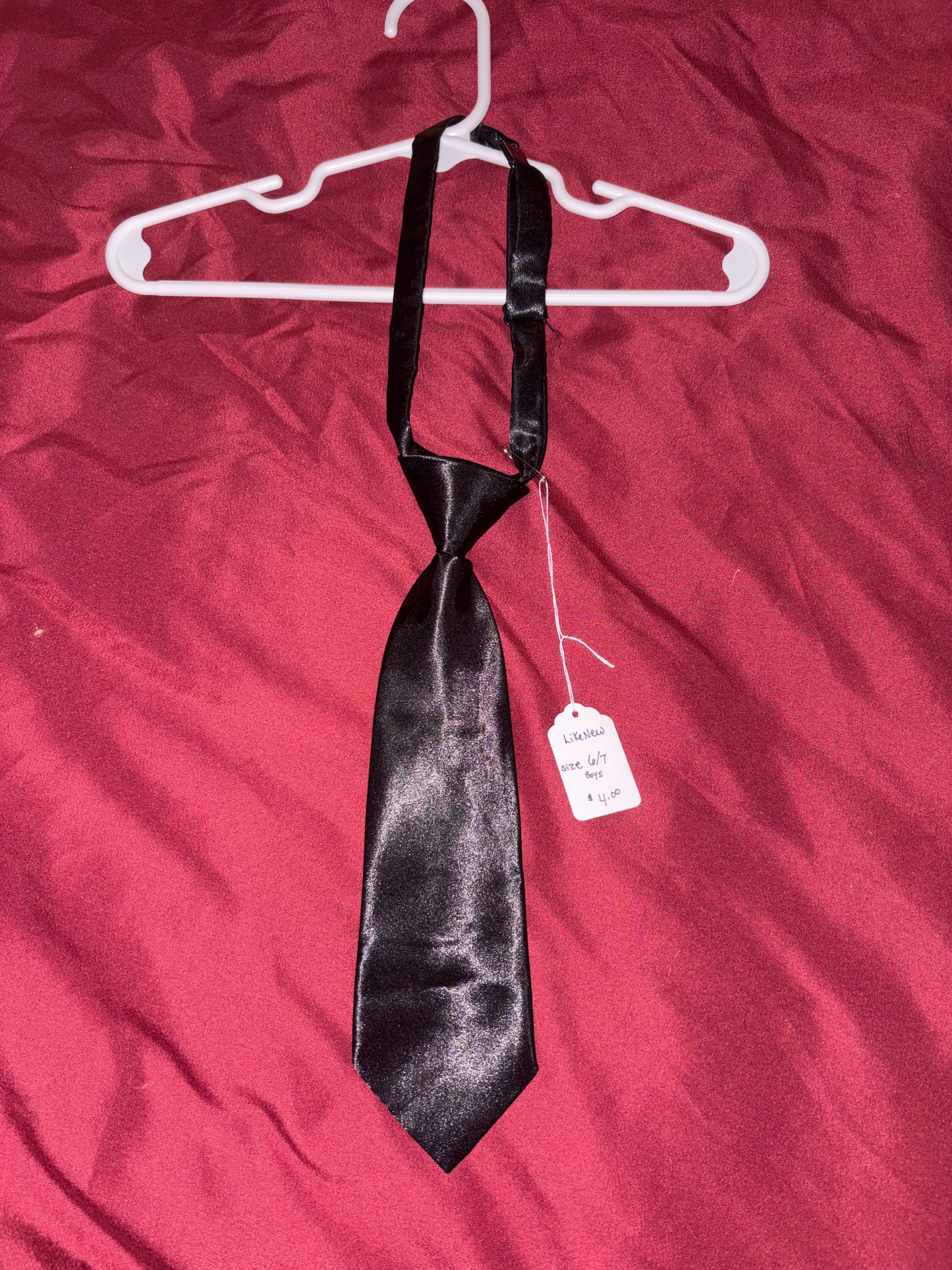 Size 6/7 boys black tie