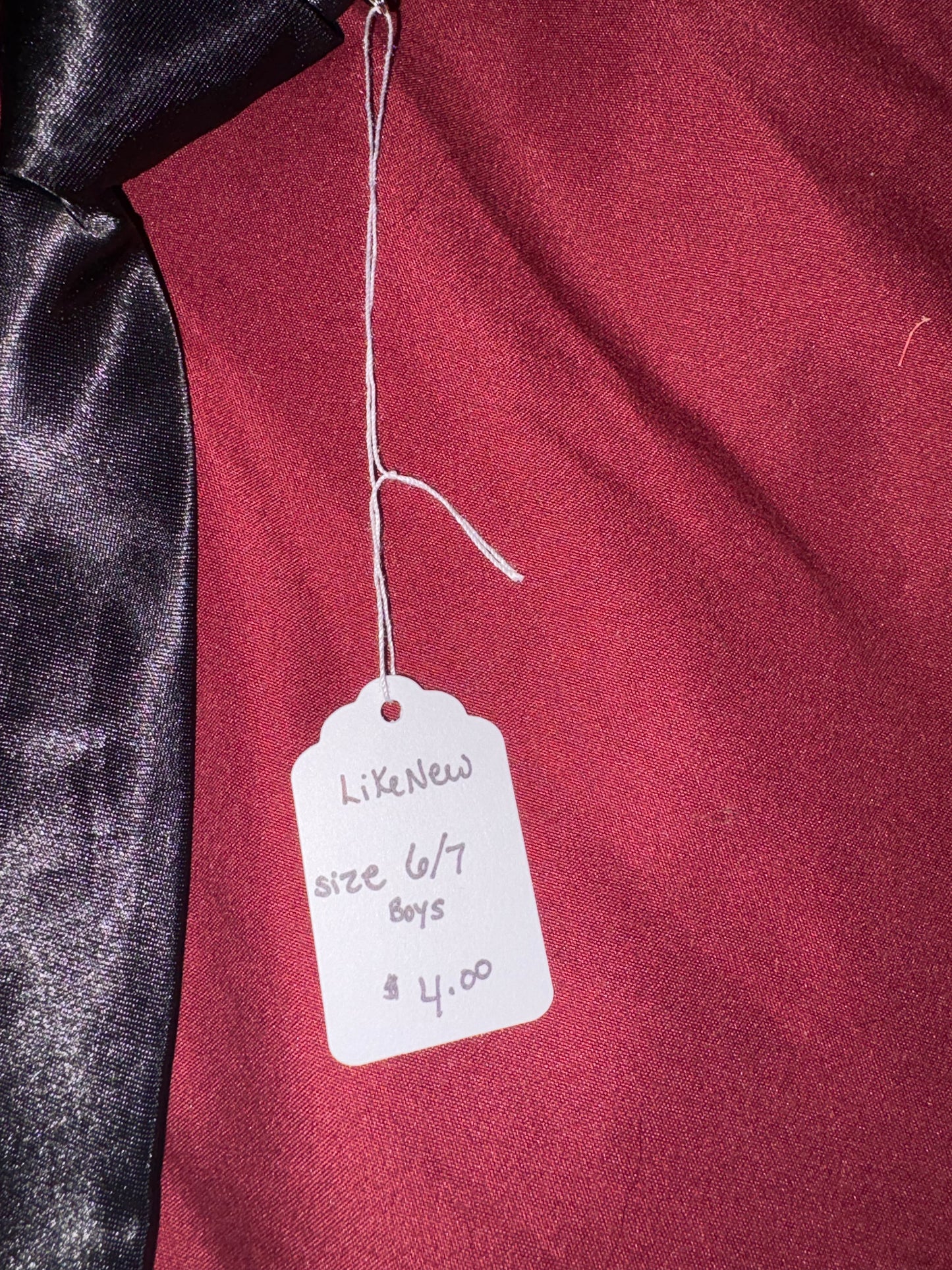 Size 6/7 boys black tie