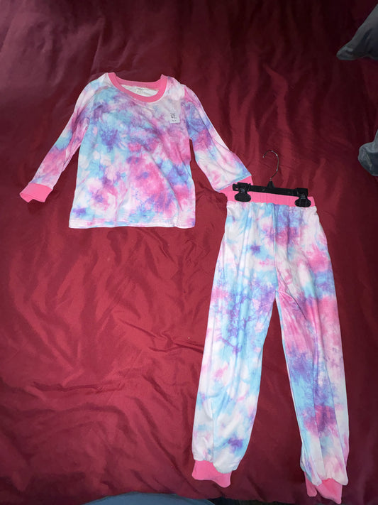 Size 6T girls PJ set NWOT