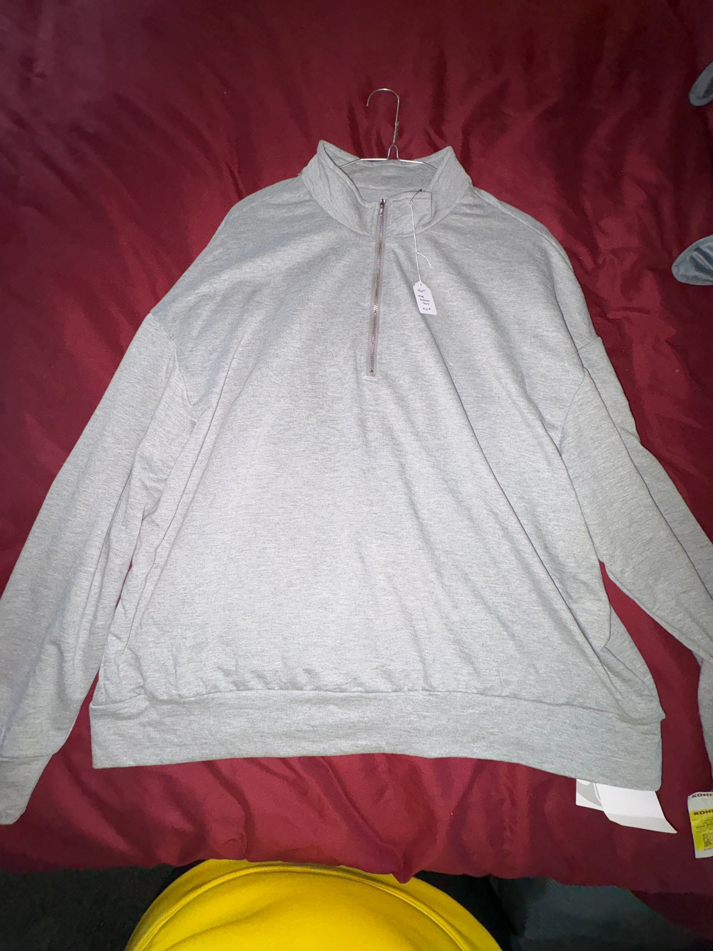 Size Men’s Medium, gray gymsmart pullover, originally $45.99. NWT
