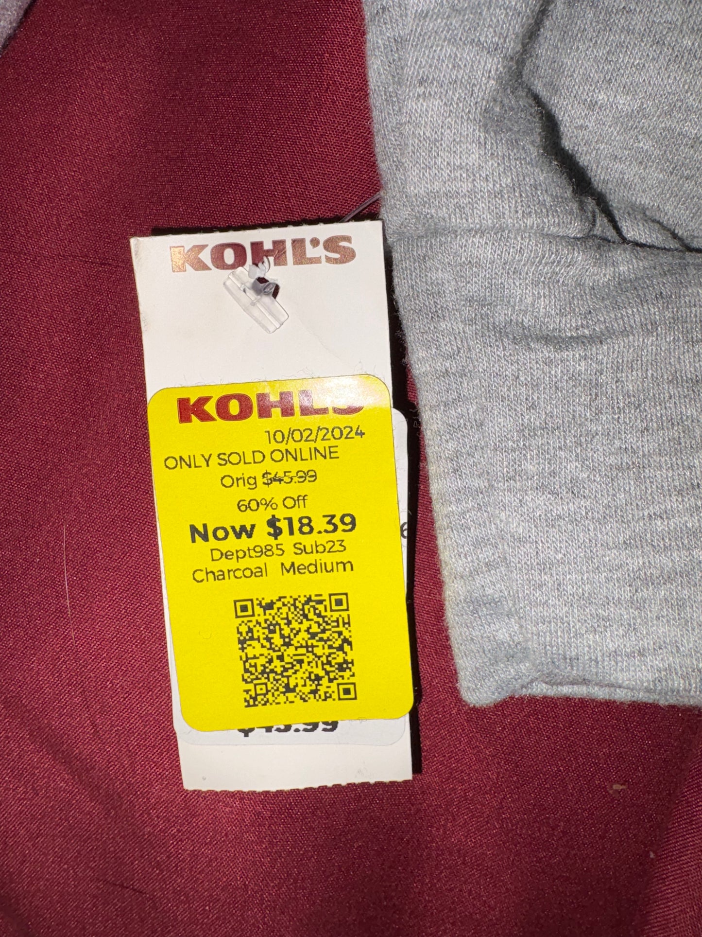 Size Men’s Medium, gray gymsmart pullover, originally $45.99. NWT