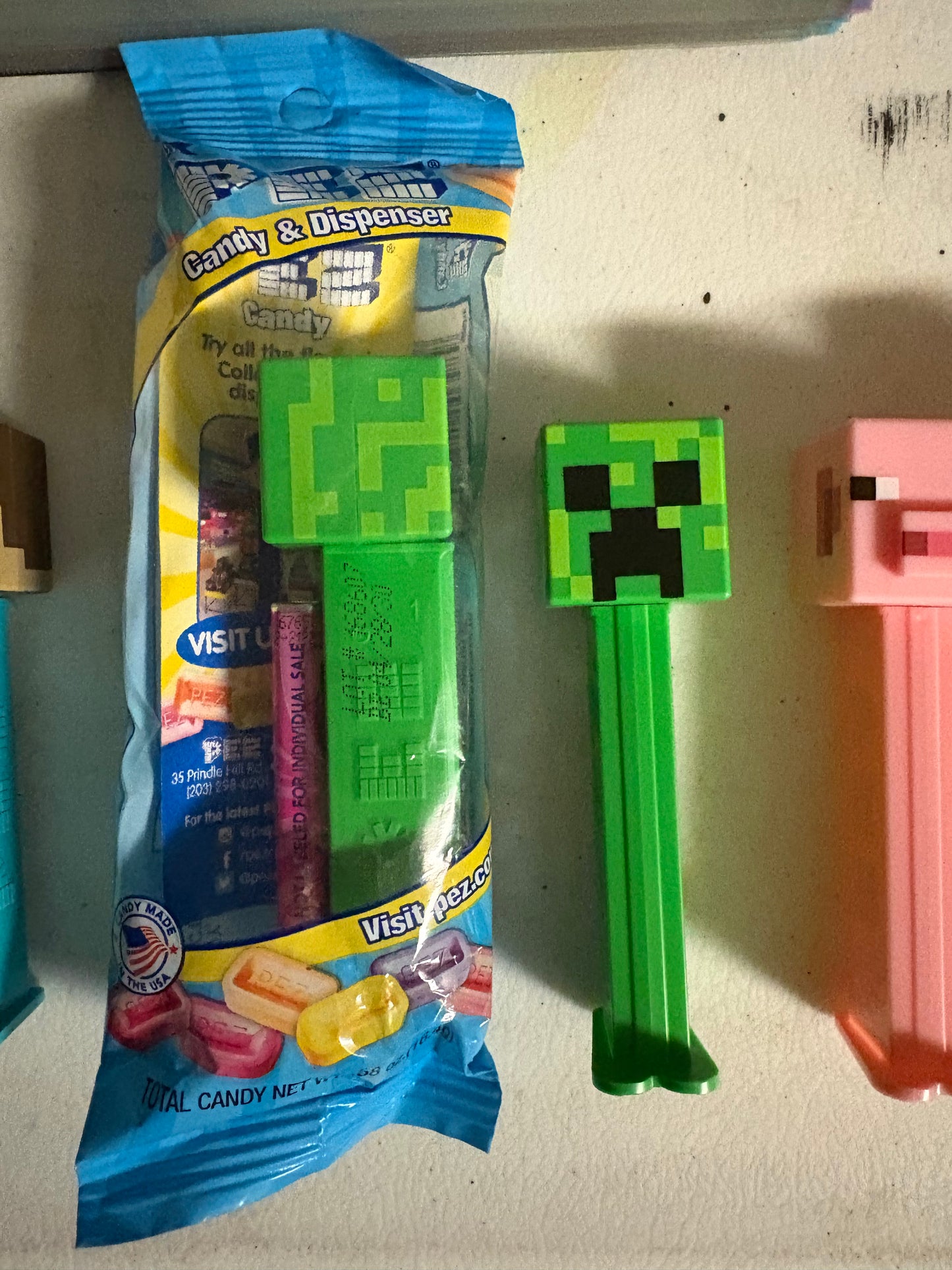Pez dispensers, set of 10 - Three brand new in package