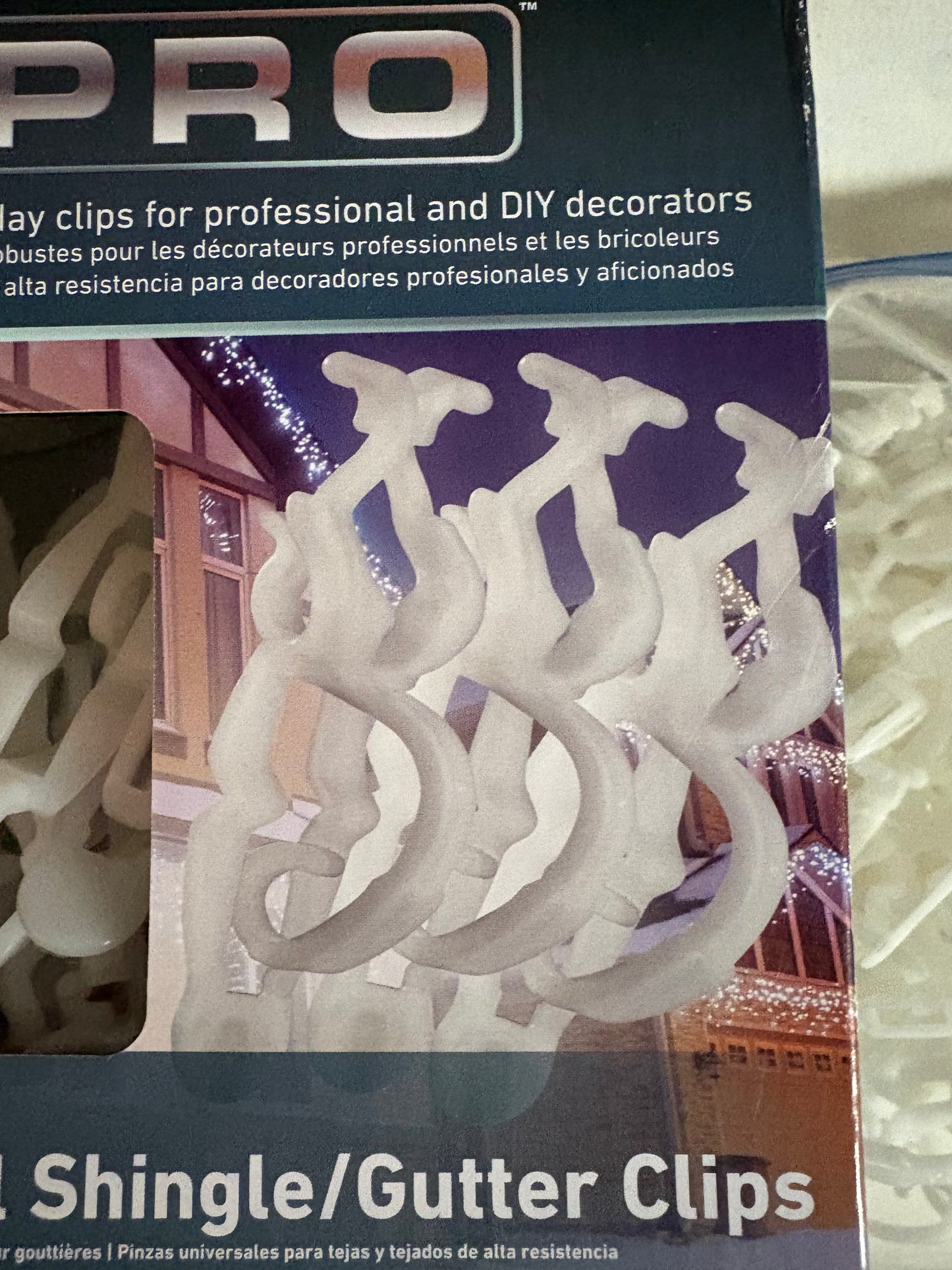 Hundreds of light clips